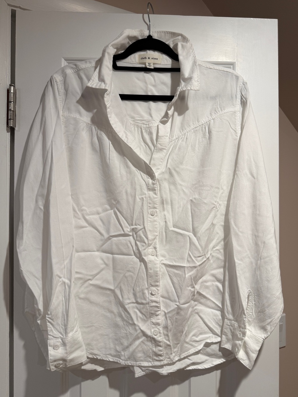 LIKE NEW cloth & stone White Button-Down Long Sleeve Shirt, Size Large